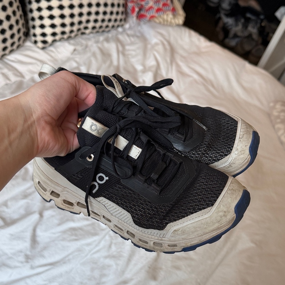 On CloudUltra 2 Women’s 8.5